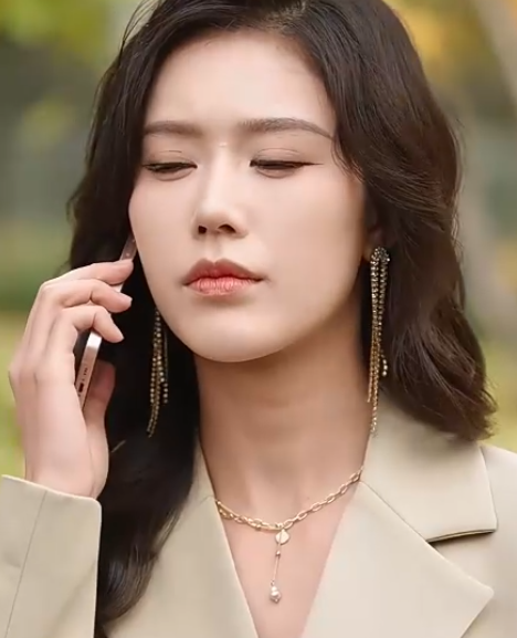 Jejak Langkah di Ujung Usia