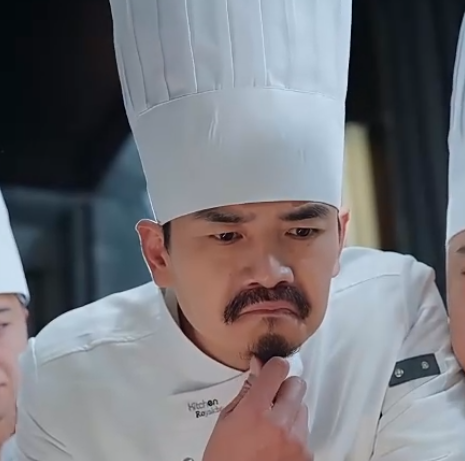 Dewi Koki Legendaris