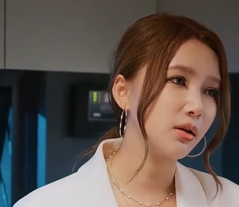 Suami untuk Tiga Tahun